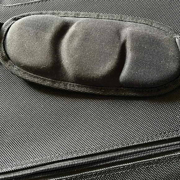 Dell Laptop Computer Bag 15X13X5 Padded Shoulder Strap Carry On Travel - Picture 14 of 16